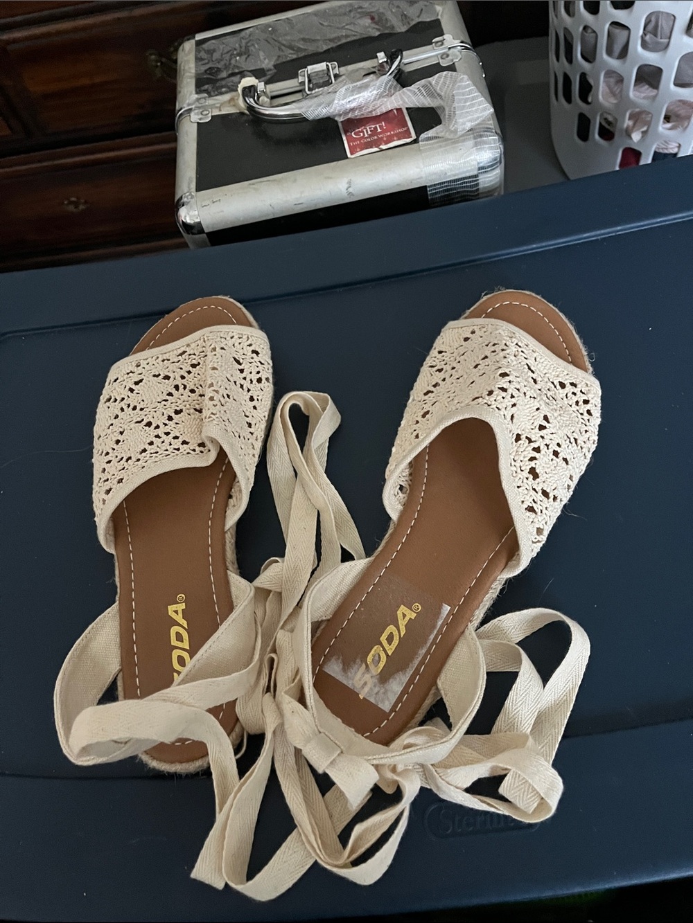 Soda Cream Crochet Lace Tie-Up Sandals